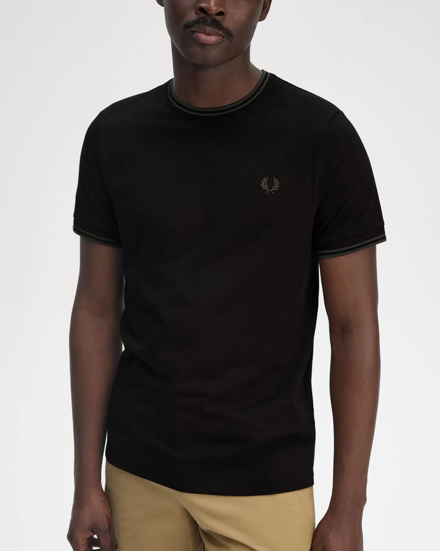 Fred Perry Twin Tipped T Shirt - Black / Court Green