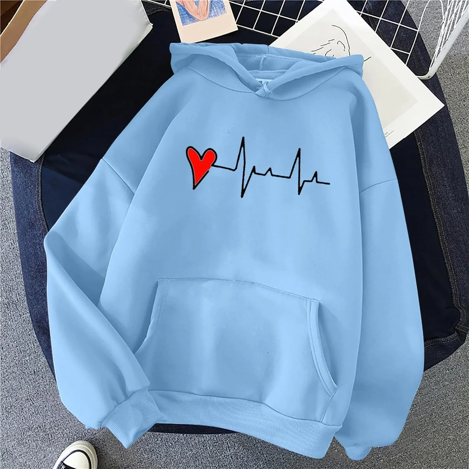 Women's Cute Heart Print Hooded Sweatshirts With Pockets Long Sleeve Hoodies Athletic Workout Pullover Y2K Clothes